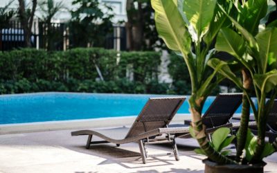 Pourquoi choisir de la pierre reconstituée pour une piscine ?