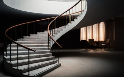 3 inspirations pour des escaliers en pierre reconstituée